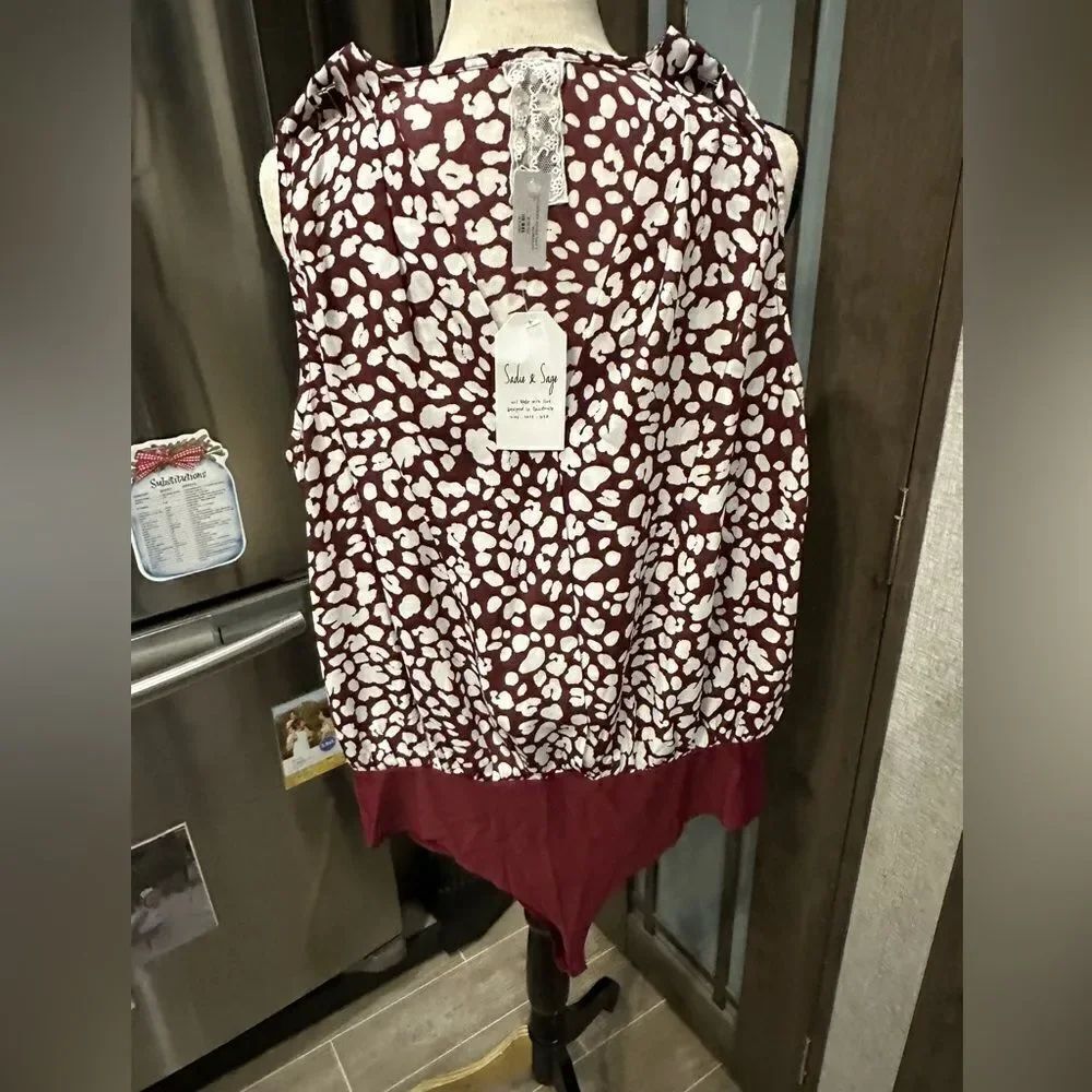 NWT Sadie & Sage Women's Sleeveless Bodysuit Burgundy and White